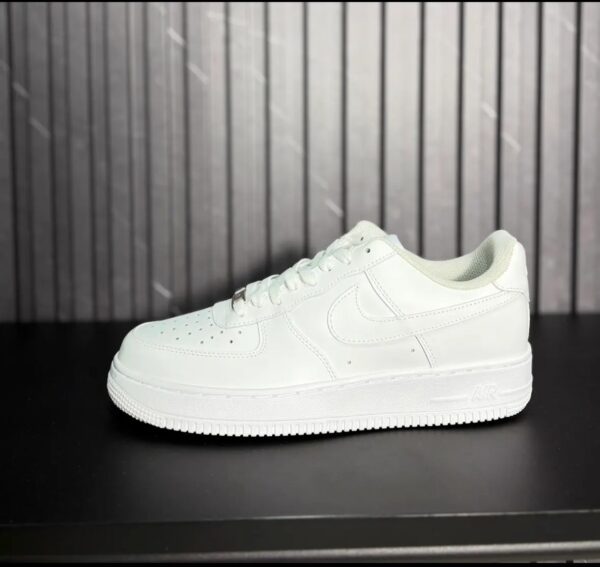 VN-111-2 Nike Air Force 1´07 Blanco