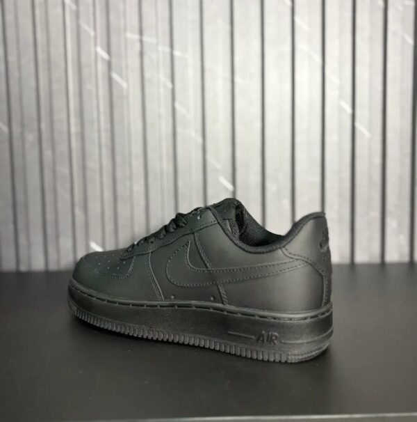VN-112-3 Nike Air Force 1´07 Negro
