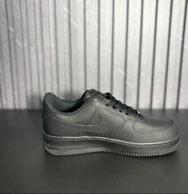 VN-112-4 Nike Air Force 1´07 Negro