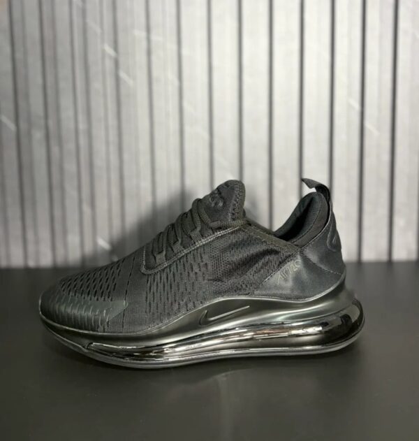 VN-124-1 Nike Air Max 720 Black