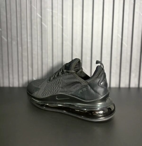VN-124-3 Nike Air Max 720 Black