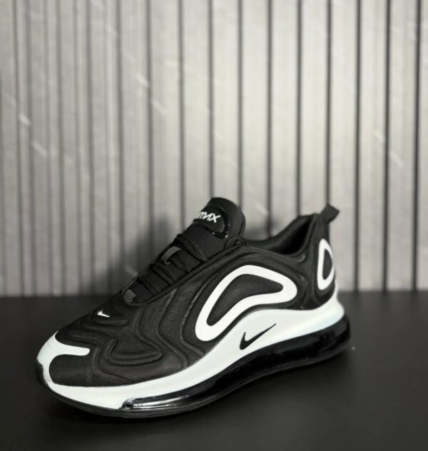 VN-126-2 Nike Air Max 720 Black White
