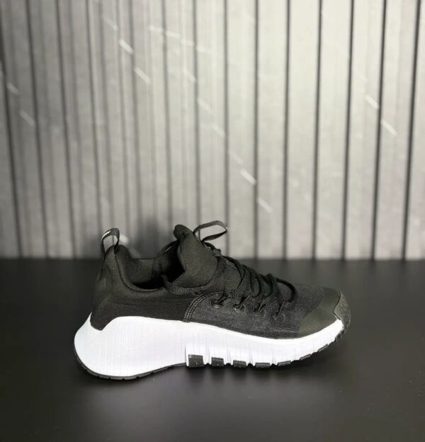 VN-131-4 Nike Free Metcon 6 Black White