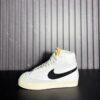 VN-171-1 Nike Blazer Mid 77 Vintage