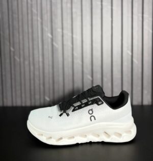 VN-412-1 On Cloudtilt Undyed White Black