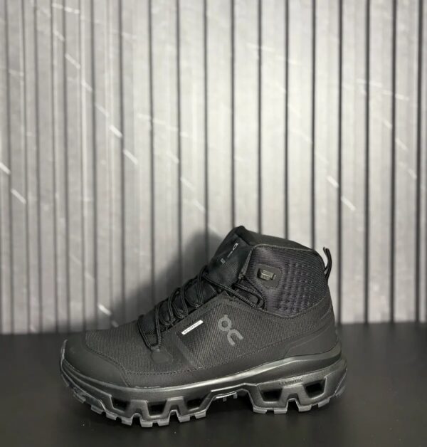 VN-431-1 On Cloudrock Waterproof Black