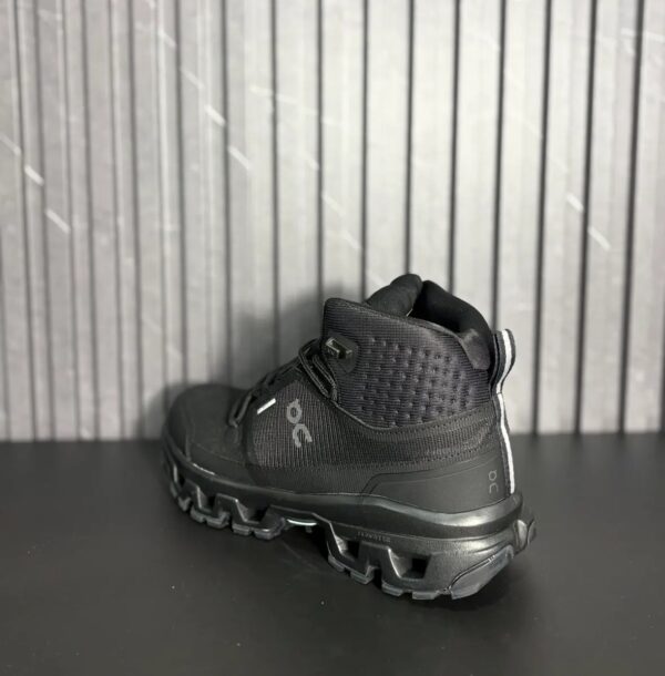 VN-431-3 On Cloudrock Waterproof Black