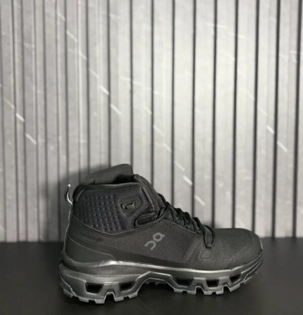 VN-431-4 On Cloudrock Waterproof Black