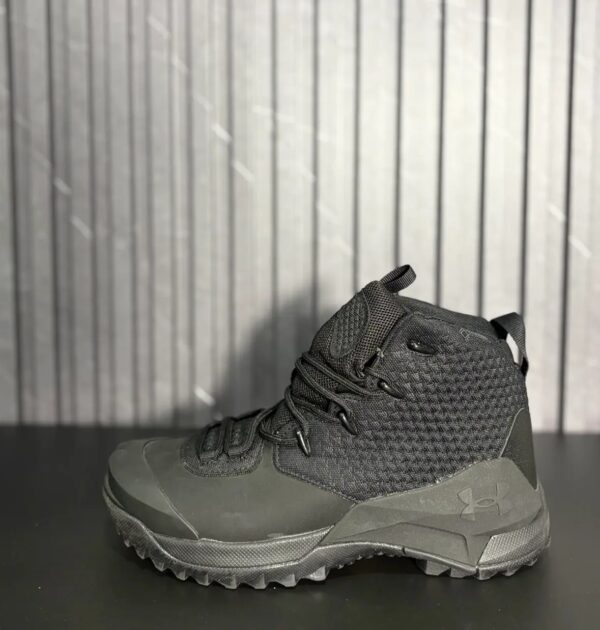 VN-511-1 Under Armour Infil Hike GTX Negro