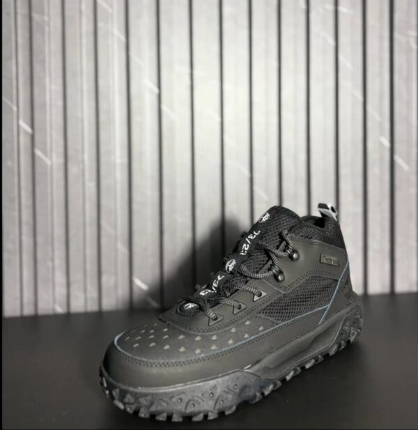 VN-611-2 Timberland Motion 6 Negro