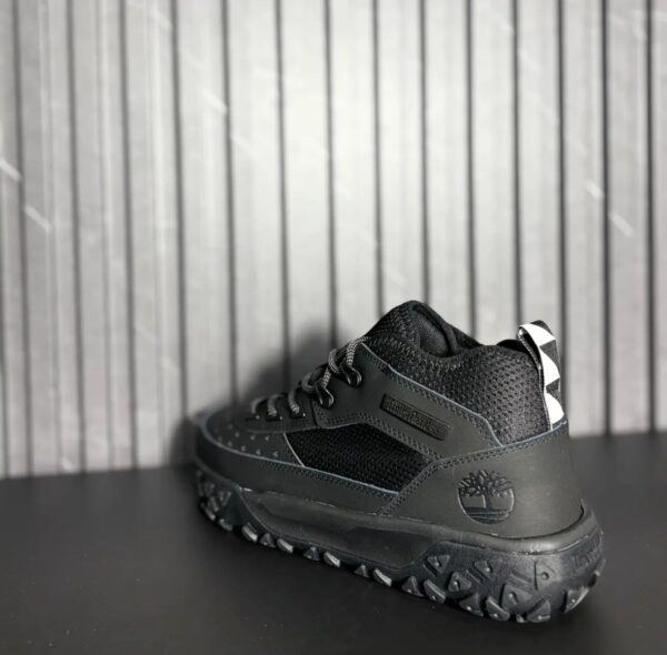 VN-611-3 Timberland Motion 6 Negro