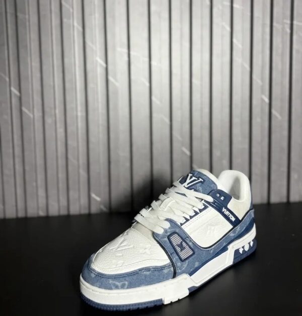 VN-711-2 Louis Vuitton LV Trainer Blue